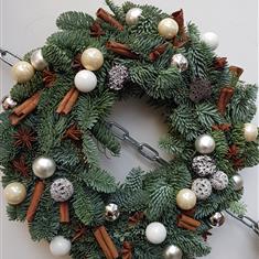 Christmas wreaths medium