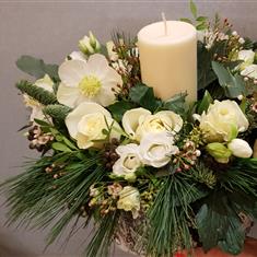 White advent arrangement 